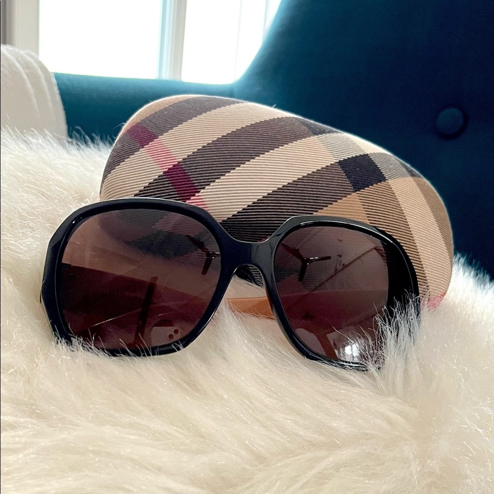 Burberry sunglasses for women